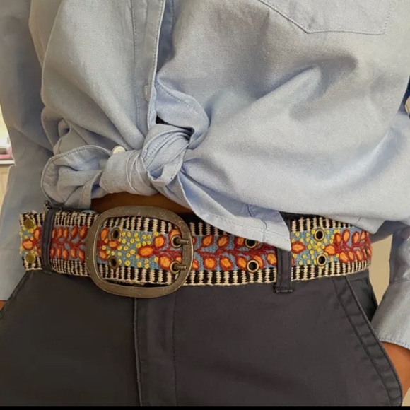 TEMPORARILY OUT OF STOCK- Growing Season Floral Handmade Embroidered Wool Belt - Picture 2 of 3